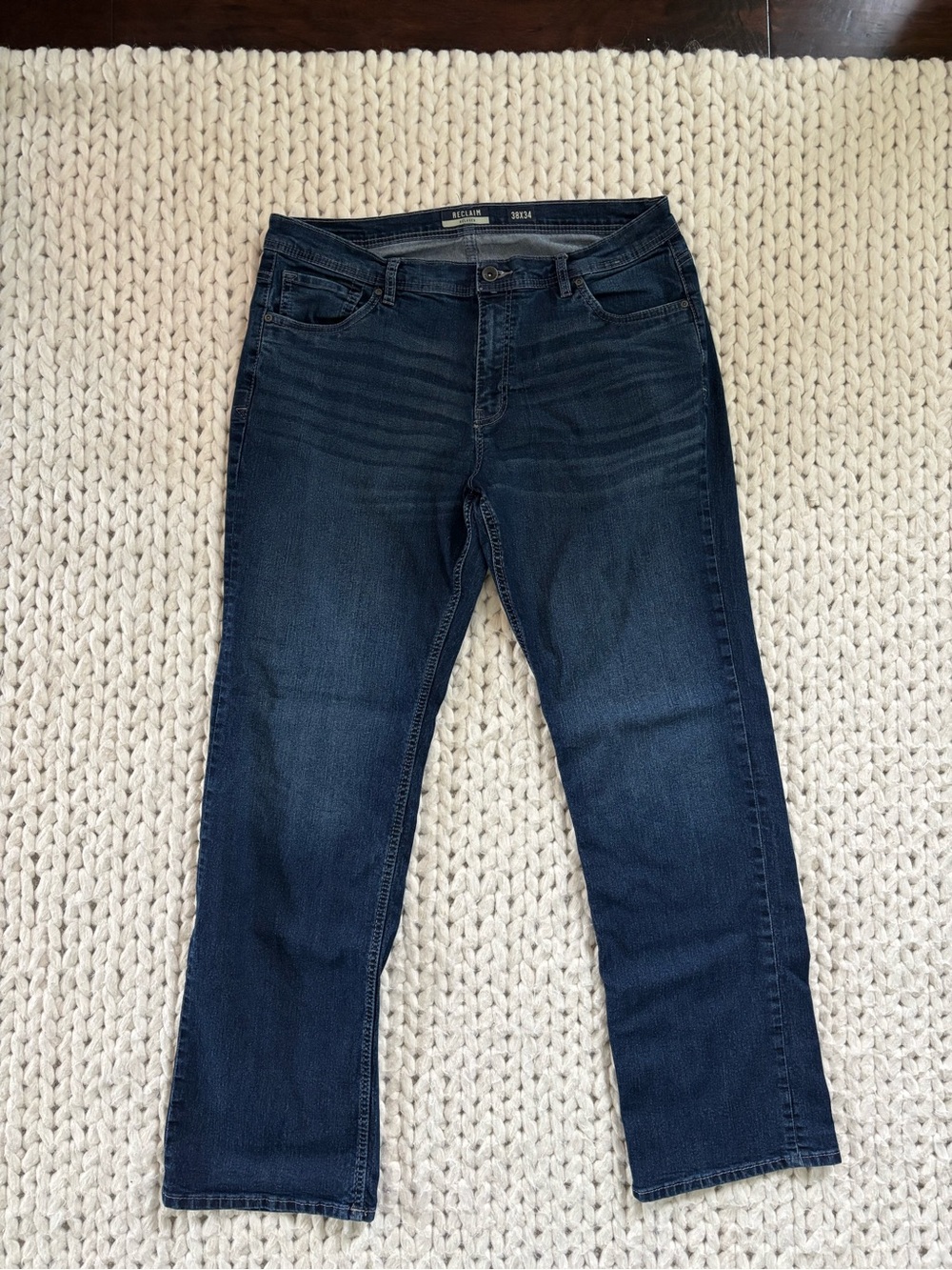 Buckle Men’s Relaxed Jeans in Dark Blue Wash
